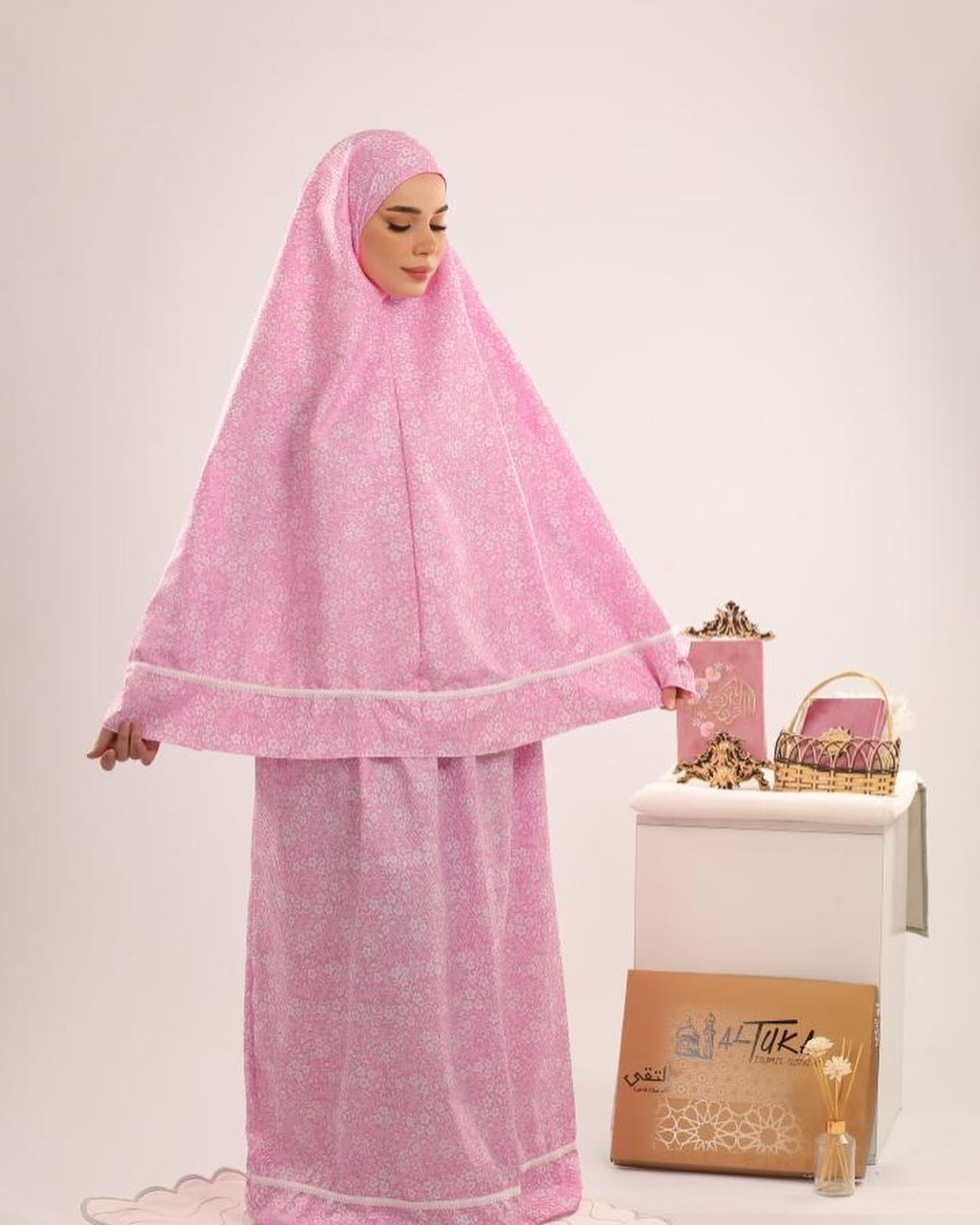 طقم صلاة كورنيش بدون كم