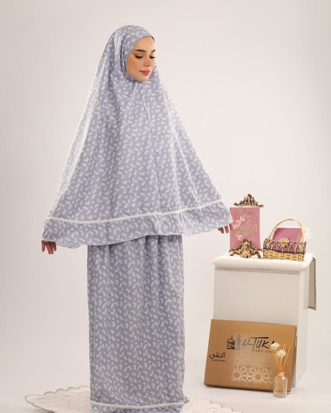 طقم صلاة كورنيش بدون كم