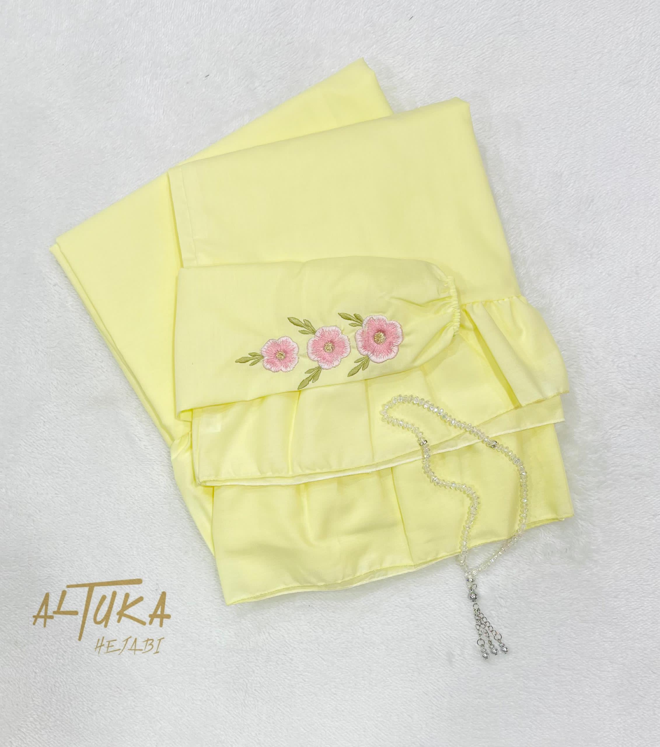 Flower damascus طقم صلاة قماشة تترون عملية ومابتحتاج كوي مع كم مطرز ورد ناعم