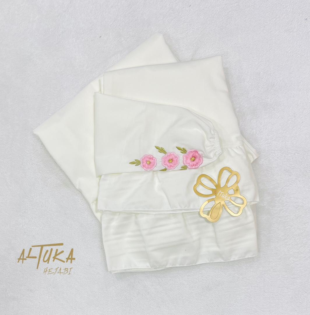 Flower damascus طقم صلاة قماشة تترون عملية ومابتحتاج كوي مع كم مطرز ورد ناعم